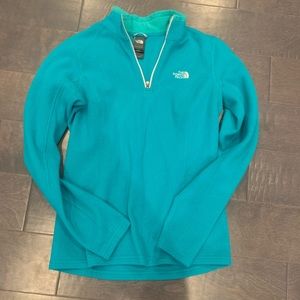 Women’s quarter zip fleece!